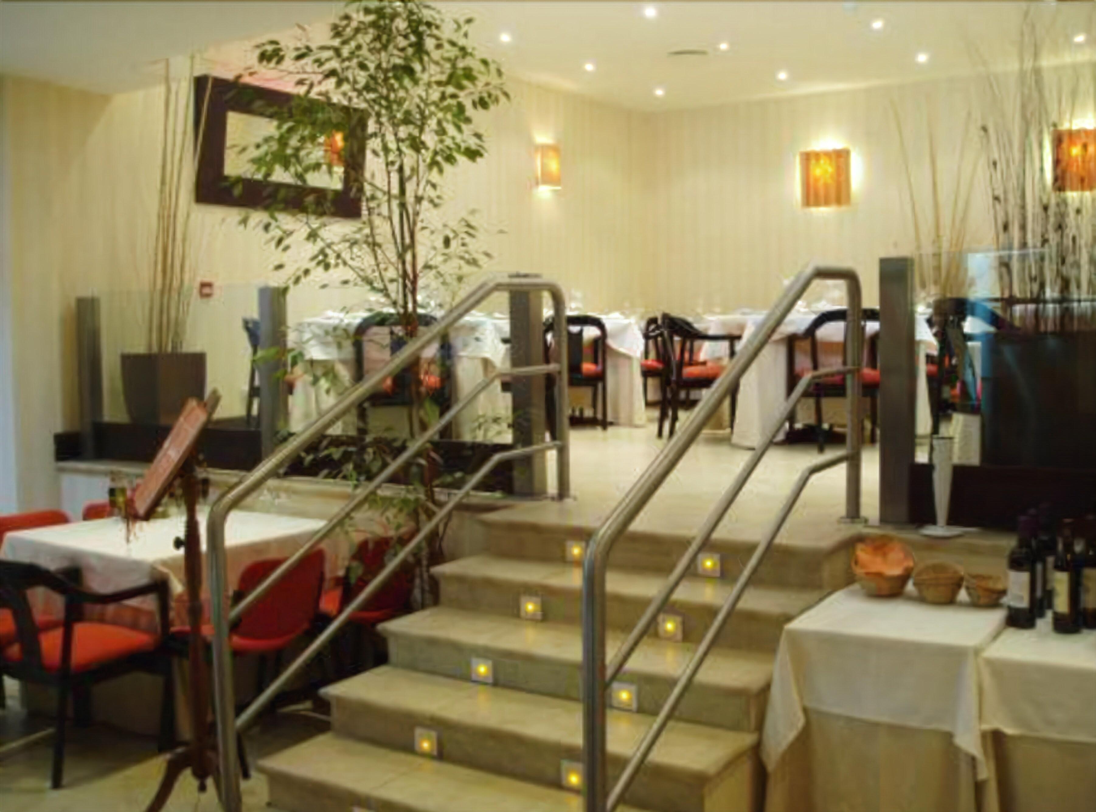 Hotel Villa De Barajas — Foto 2